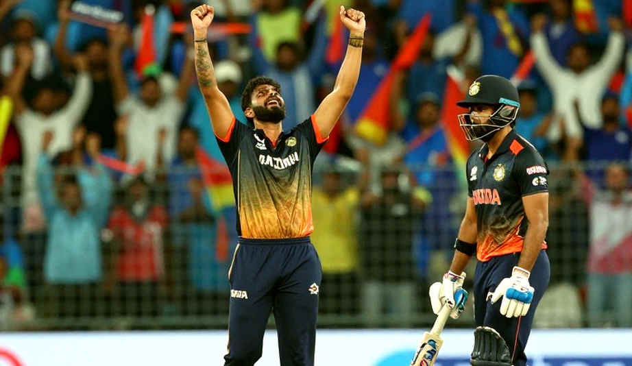 Cricket's Second Innings: Blockchain, Fan Tokens and the New Pitch of Data Ownership Cricket's Second Innings: Blockchain, Fan Tokens and the New Pitch of Data Ownership