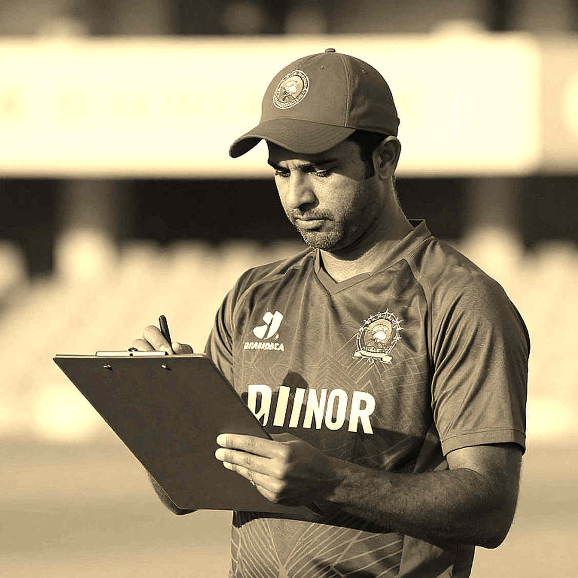 উপসাগরে হোম অ্যাডভান্টেজ বলে কিছু নেই: শারজার গ্যালারি যাকে সমর্থন করে, সে-ই অতিথি দল উপসাগরে হোম অ্যাডভান্টেজ বলে কিছু নেই: শারজার গ্যালারি যাকে সমর্থন করে, সে-ই অতিথি দল