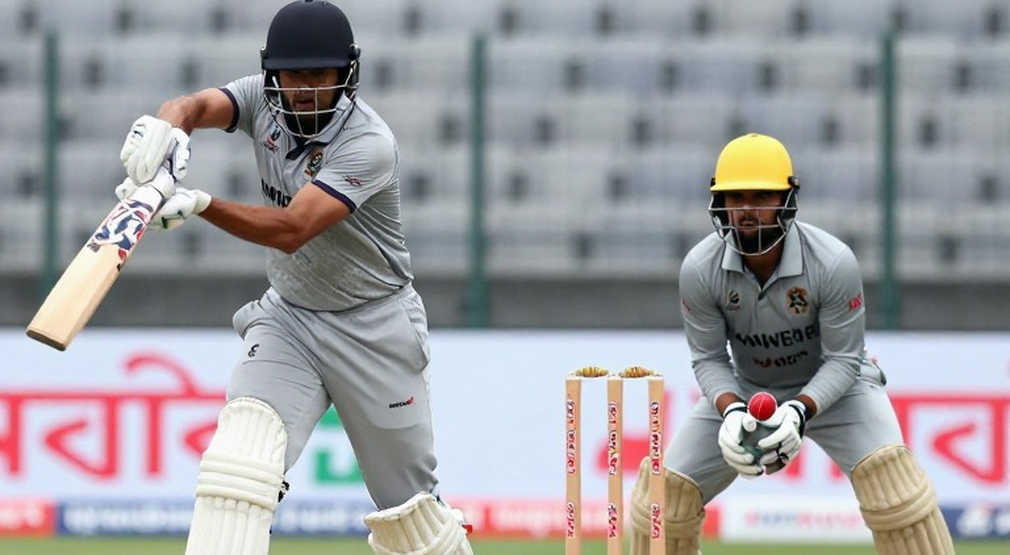 সিলেটের ভোর, ১২০ বল আর অদেখা শ্রম: টি-টোয়েন্টি বিশ্বকাপের আগে বাংলাদেশের আসল লেজার সিলেটের ভোর, ১২০ বল আর অদেখা শ্রম: টি-টোয়েন্টি বিশ্বকাপের আগে বাংলাদেশের আসল লেজার