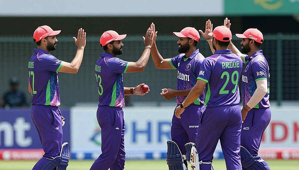 36 Seven-Wicket Hauls by Non-Asian Bowlers in Asia: Spin's Easy Road, Pace's Hard Question 36 Seven-Wicket Hauls by Non-Asian Bowlers in Asia: Spin's Easy Road, Pace's Hard Question