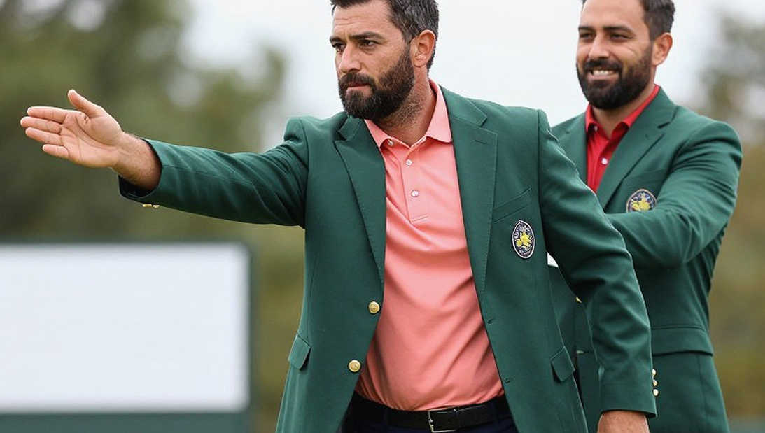 Medinah's 14th: One Yell, a 226-Yard Push, and a Conceded 32-Footer Medinah's 14th: One Yell, a 226-Yard Push, and a Conceded 32-Footer