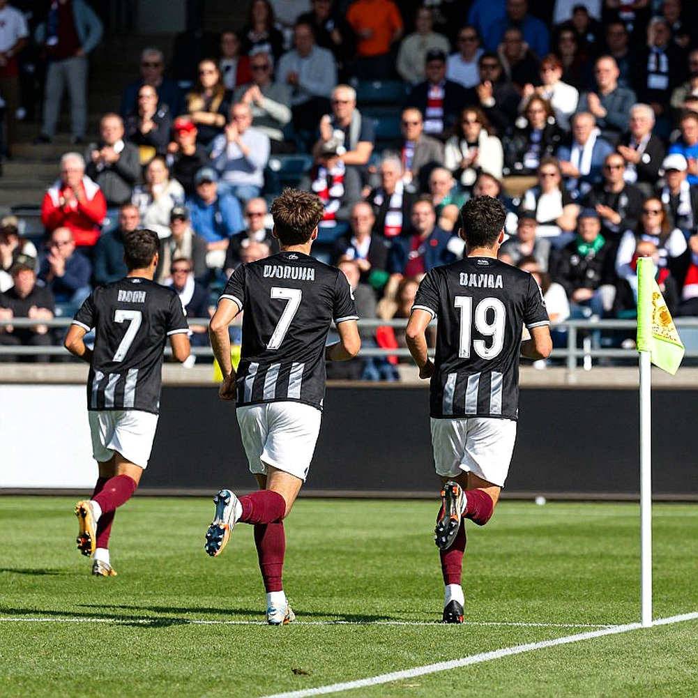 Bayern's 'No Pressure' Message on Olise: The Wage-Structure Earthquake Hidden in the Silence Bayern's 'No Pressure' Message on Olise: The Wage-Structure Earthquake Hidden in the Silence