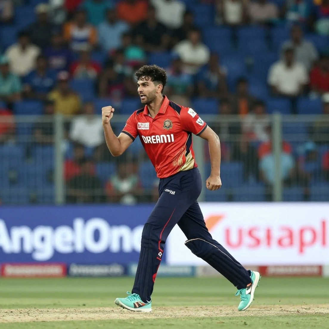 খালি পেলোডের নীরবতা: ক্রিকেটের তথ্য-অর্থনীতি, অযাচাইকৃত সরবরাহ শৃঙ্খল আর ব্লকচেইনের প্রশ্ন খালি পেলোডের নীরবতা: ক্রিকেটের তথ্য-অর্থনীতি, অযাচাইকৃত সরবরাহ শৃঙ্খল আর ব্লকচেইনের প্রশ্ন
